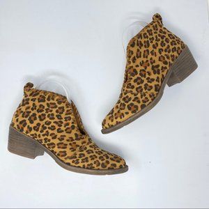 Very Volatile Cavalry Leopard Booties 8.5